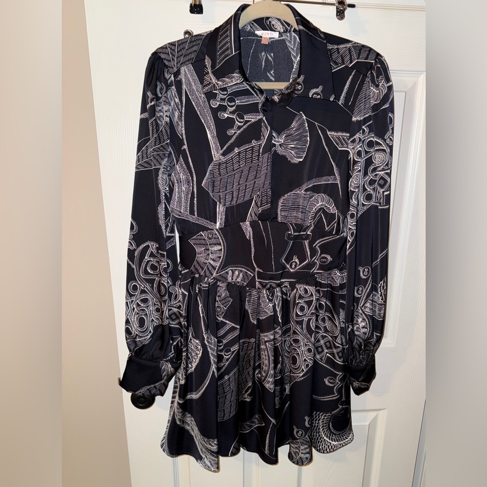 Luxxel Women’s Black and White Artistic Long Sleeve Dress